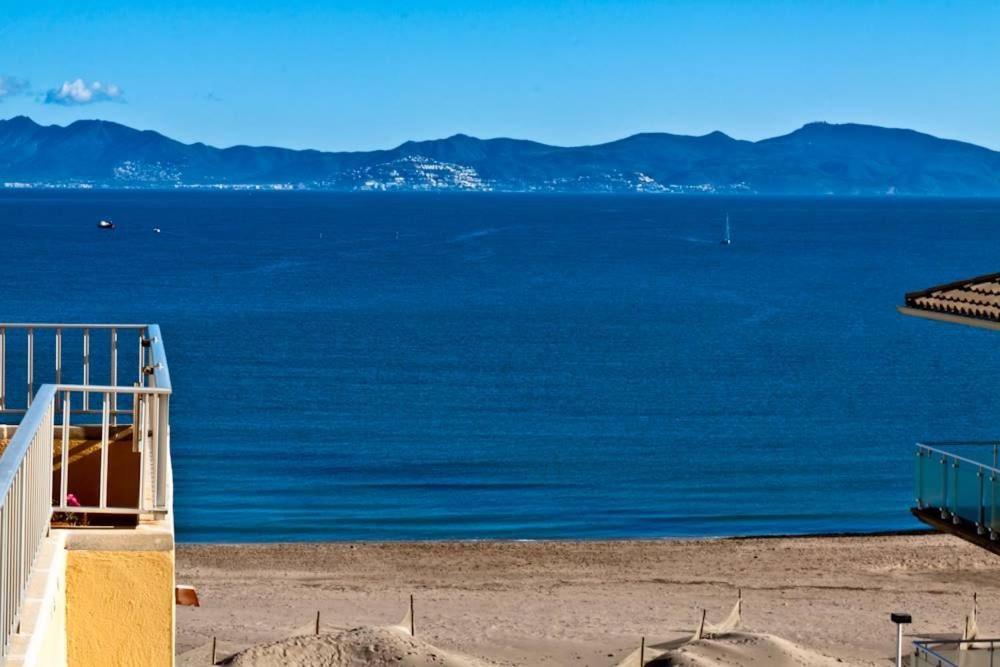Apartamento Pie De Playa-Wifi Free L' Escala Extérieur photo