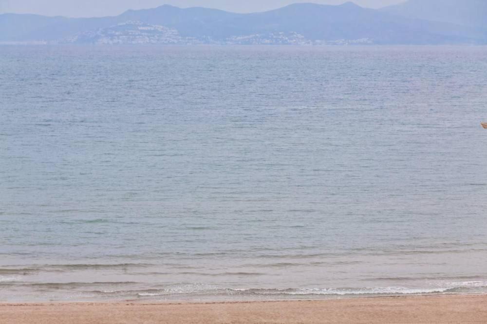 Apartamento Pie De Playa-Wifi Free L' Escala Extérieur photo